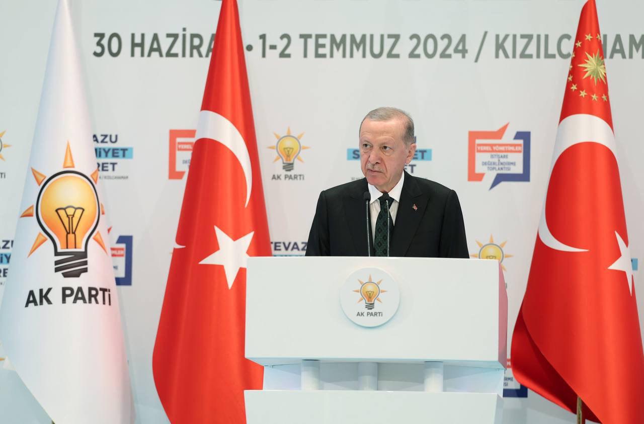 Başkan Akdeni̇zli̇ Kizilcahamam’da Hükümeti̇n Kurmaylariyla Kampa Katildi (1)