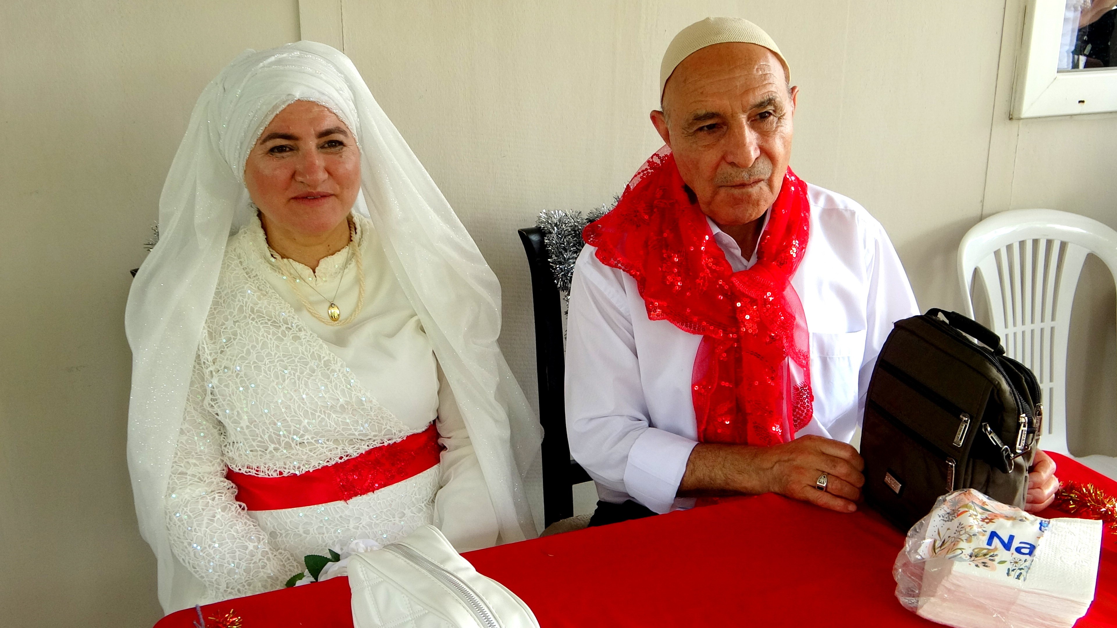 Birbirlerini Görerek Değil Gönülleri İle Sevdiler (1)