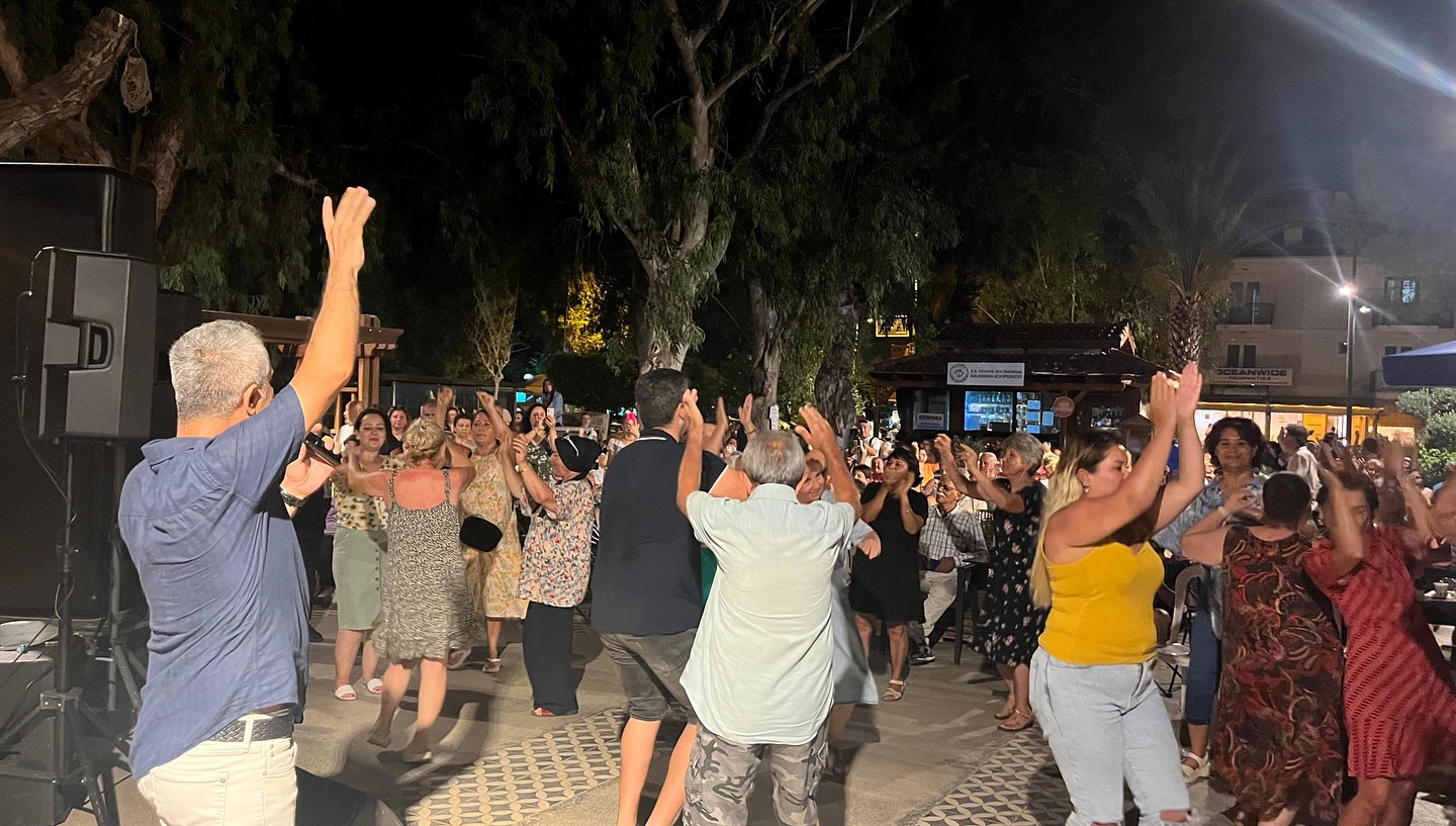 ‘Müzikli Fethiye Akşamları’ Adem Kazan Konseriyle Başladı (2)